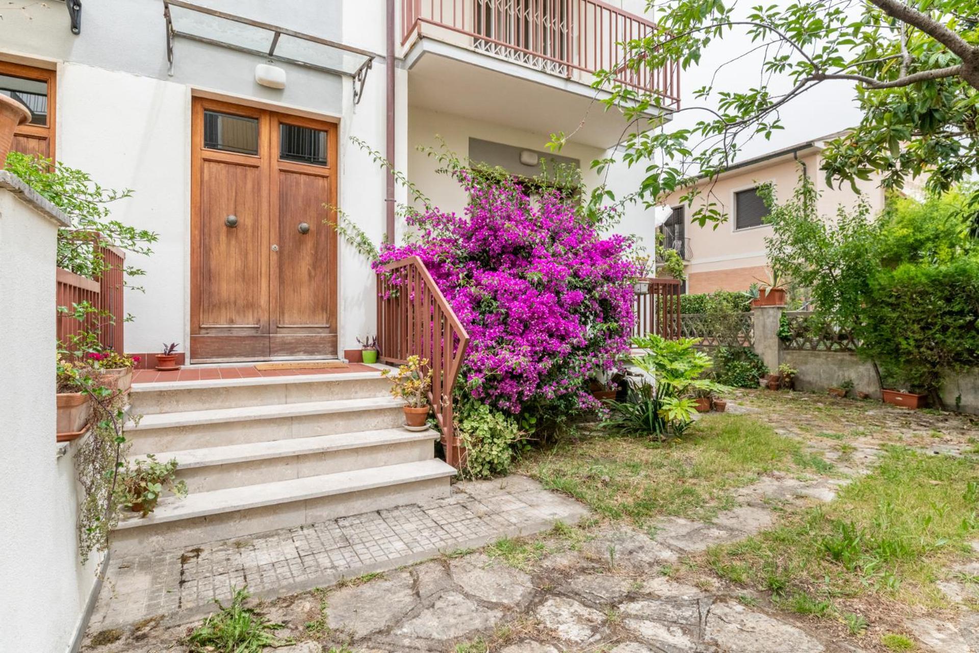 Apartment Garden House,pisa